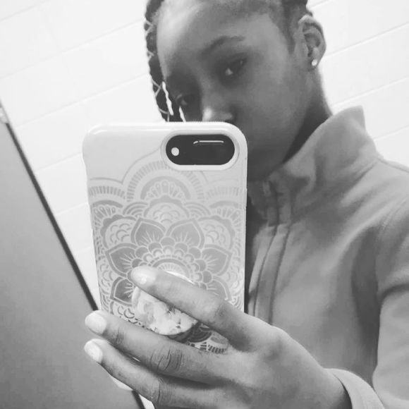 Meet your Posher, Nimo - Picture 1 of 1